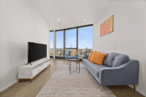 Australia108 High Level Apt 2 bedrooms with parking